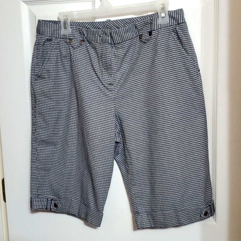 Larry Levine Sport Women's Size 12 Bermuda Shorts